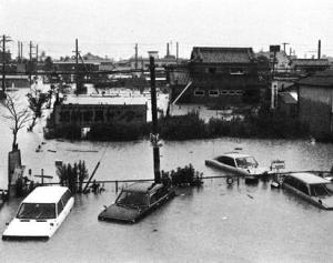 昭和47年7月（大東市）の浸水状況写真