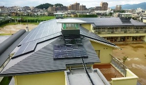 西浦支援学校の太陽光パネル
