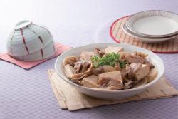 アターブルキッチン　減塩　舞茸たっぷり豚肉と豆腐の煮物