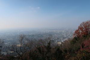 大阪府内を眺める飯盛山山頂