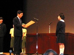 堺市立浜寺小学校４年（田仲陽子さん）　受賞