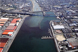 平成１４年の阪南港忠岡地区の航空写真
