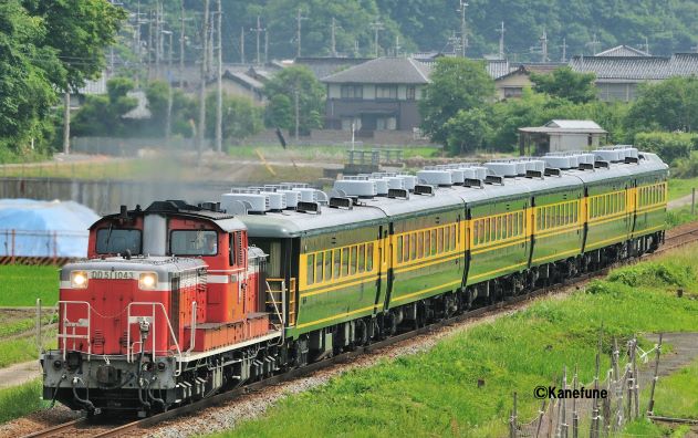 サロンカーなにわイメージ