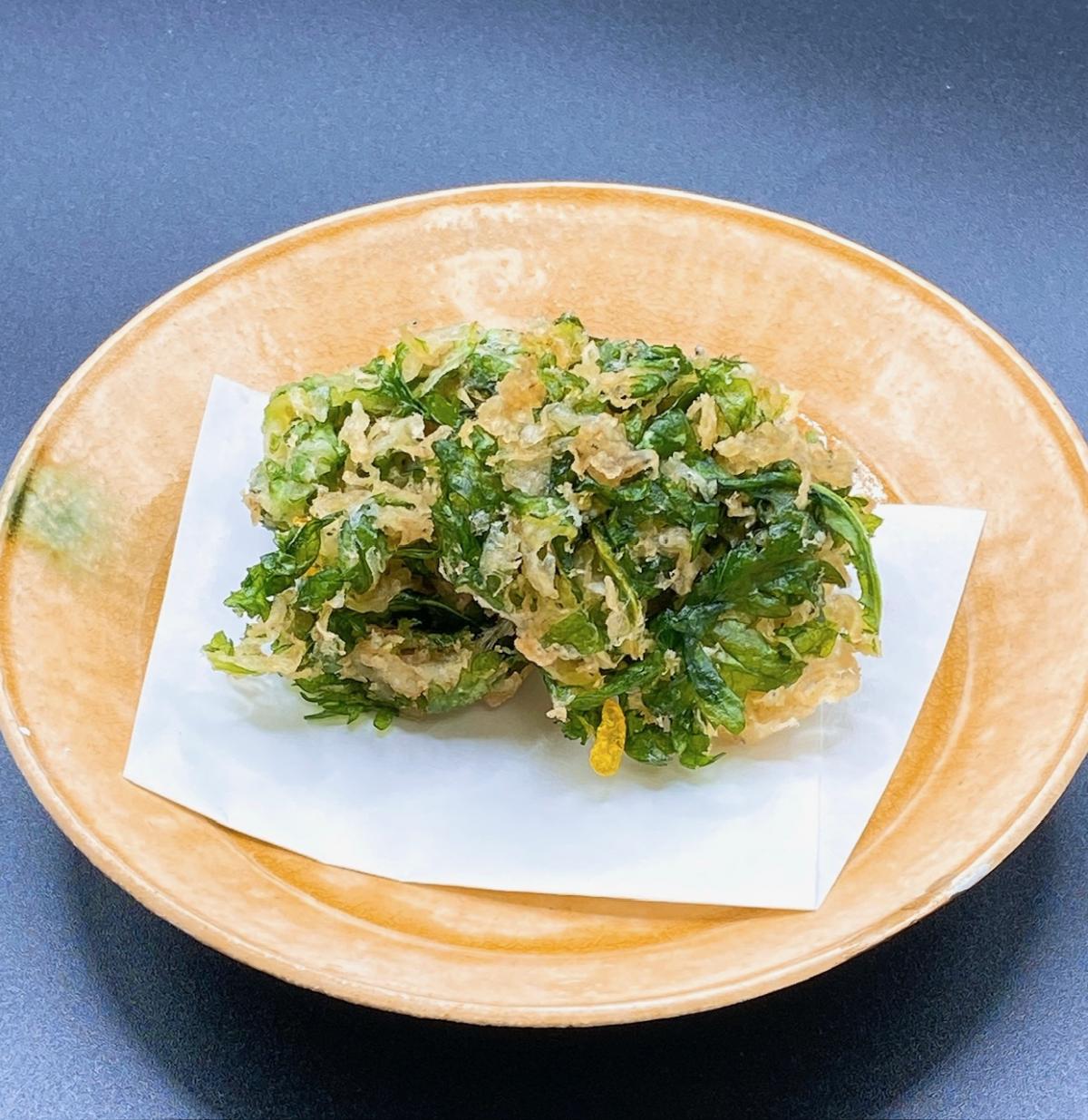 泉州きくなと岸和田地蔵浜産しらすのかき揚げ