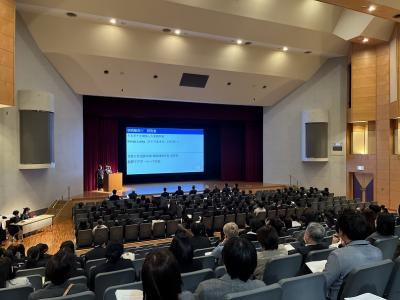 生徒の研究発表の様子01