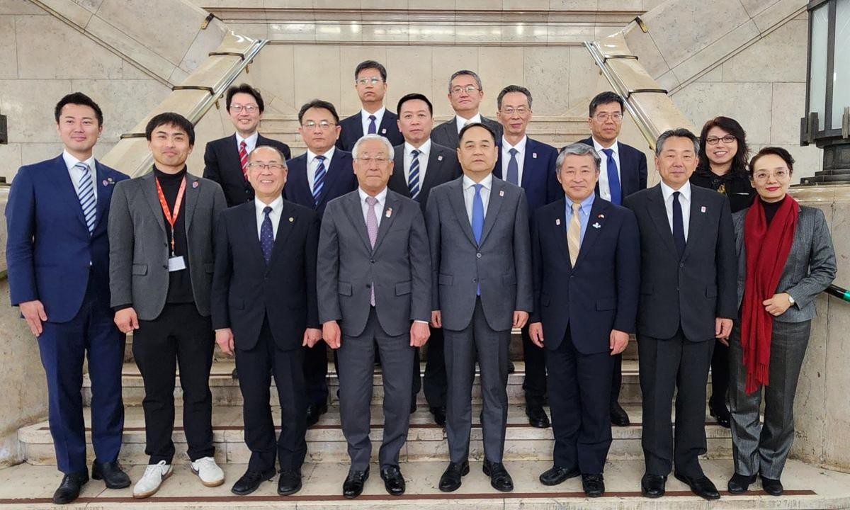 表敬訪問の様子2