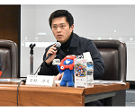 大阪府・大阪市・経済3団体首脳による意見交換会において発言する知事