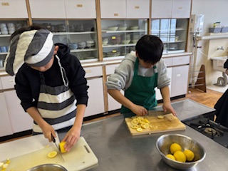 小中学校課1