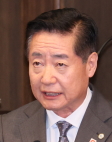 吉田　忠則議員の写真