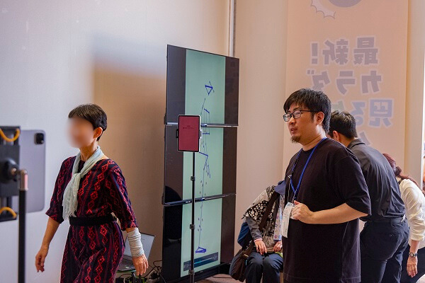 体験の様子(豊田合成×VIVIANA NOVANTA)