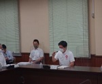 意見交換で発言する知事