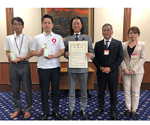 株式会社ハホニコ酒井代表取締役社長、竹添副社長、経営戦略室岡山氏と知事