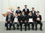 大阪体育大学浪商中学校・高等学校の皆さんと知事