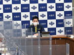 災害対策本部会議にて報告を受ける知事