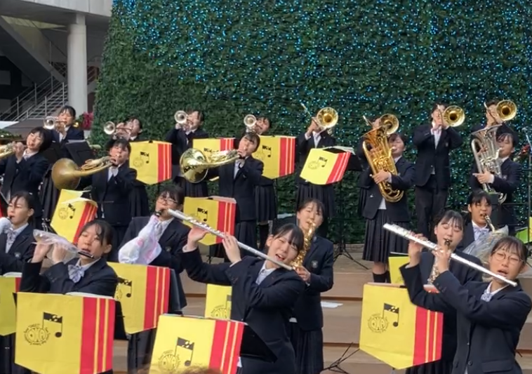 桜和高校吹奏楽部01