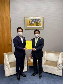 官房長官