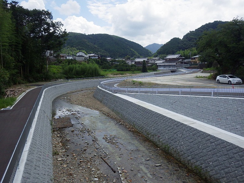 槇尾川大畑橋上流
