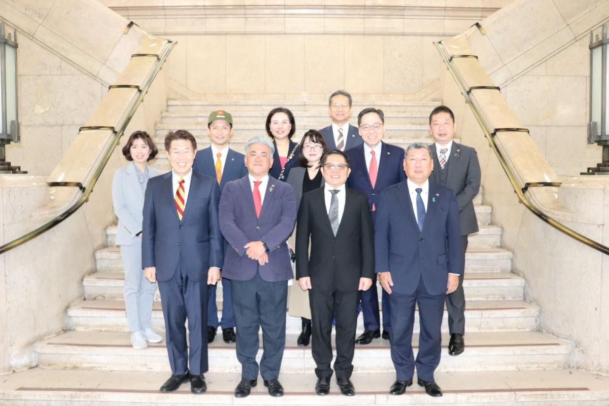 表敬訪問の様子2