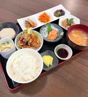 一汁八菜よらんしょ。一汁八菜膳