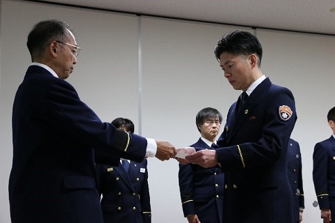 R8.4辞令交付式2