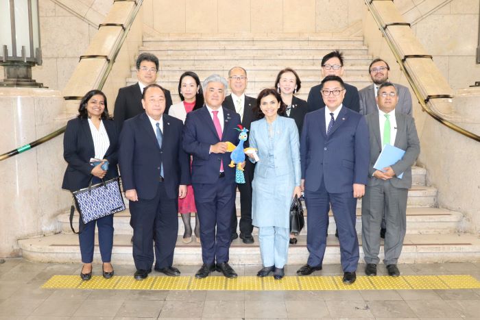 表敬訪問の様子2