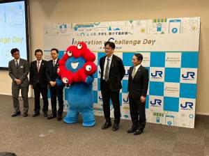 Innovation & Challenge Day JR WEST GROUPのパネルディスカッションの様子
