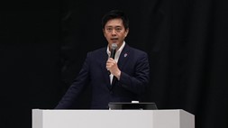 吉村氏