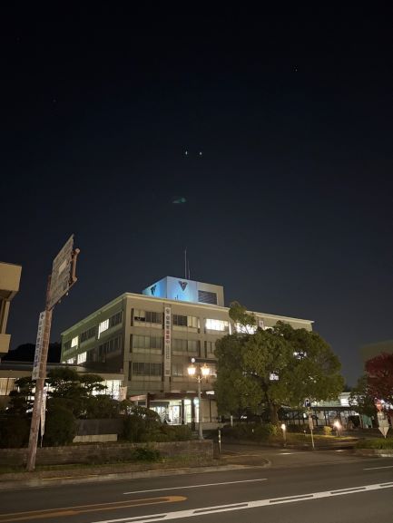 羽曳野市役所 ブルーライトアップ画像