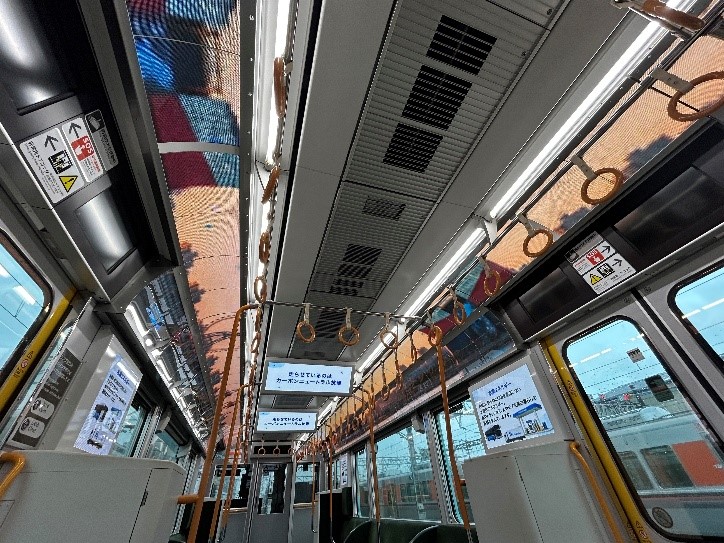 車内画像1