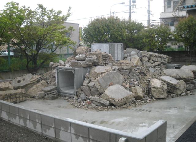 がれき救助訓練施設