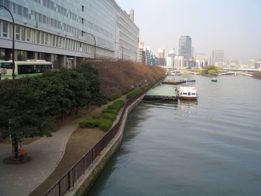 八軒家浜1