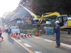 施工中