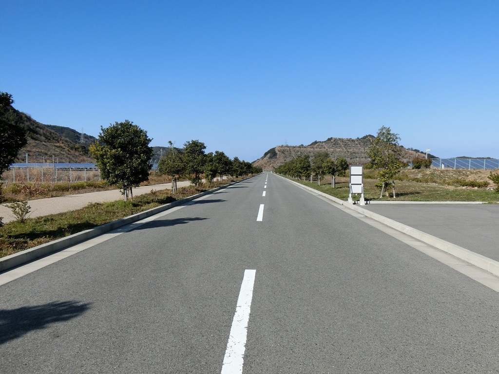 いきいきパークみさき幹線道路の写真です