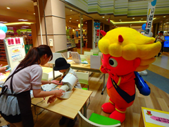 市内スーパーでのイベントの様子