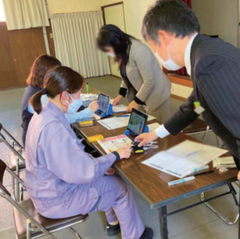 血管年齢測定会の様子