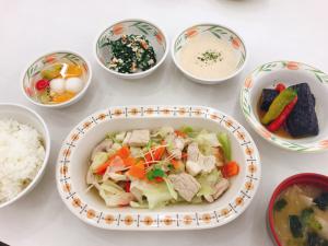 豚とキャベツの白だし煮ランチの画像