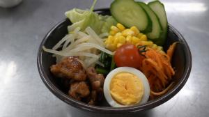 イロドリ丼with鶏の照り焼きの画像