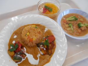 トマトたっぷりカレーセットの画像