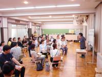 親学習教材「ほめる」を用いたワークショップ