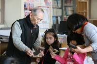 ウインターフェスタでの地域の方と子どもたちのようす