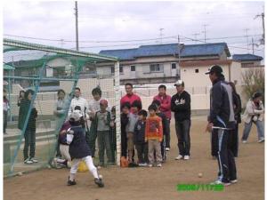 プロ野球選手による指導の様子
