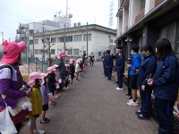中学生と園児交流
