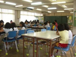 図書室開放、読み聞かせ