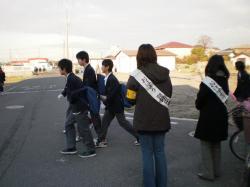 あいさつ運動の様子
