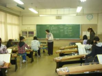 筝曲部のクラブ活動支援のようす