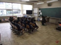 読み聞かせ　喜志西小学校2