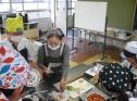 家庭科の実習授業の様子1
