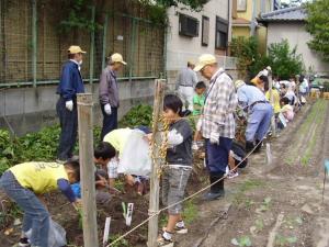 画像です。地域の方との交流の様子1