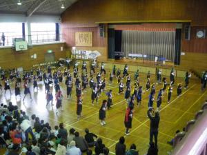 小学生による鳴子おどり