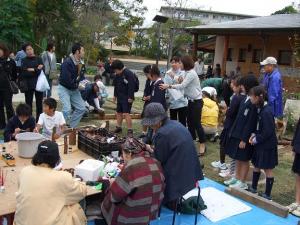 5年生の児童全員が地域の行事に参加